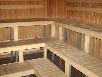 Hotel Kemijaervi מלון קמיארבי