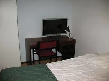 מלון Hotel Kemijaervi קמיארבי