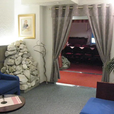 Hotel Kemijaervi מלון 2*